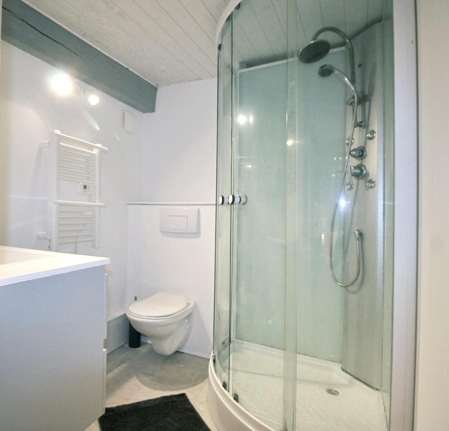 Maya Appartements & Suites Cosne-sur-Loire Rom bilde